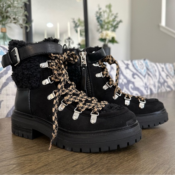 NIB Sam Edelman Gretchen Faux Shearling Trimmed Lace-Up Boot Size 6 - Picture 7 of 16